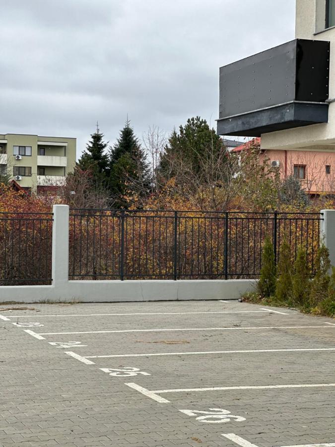 Touchdown Apartment Near Bucharest Airport Otopeni Εξωτερικό φωτογραφία